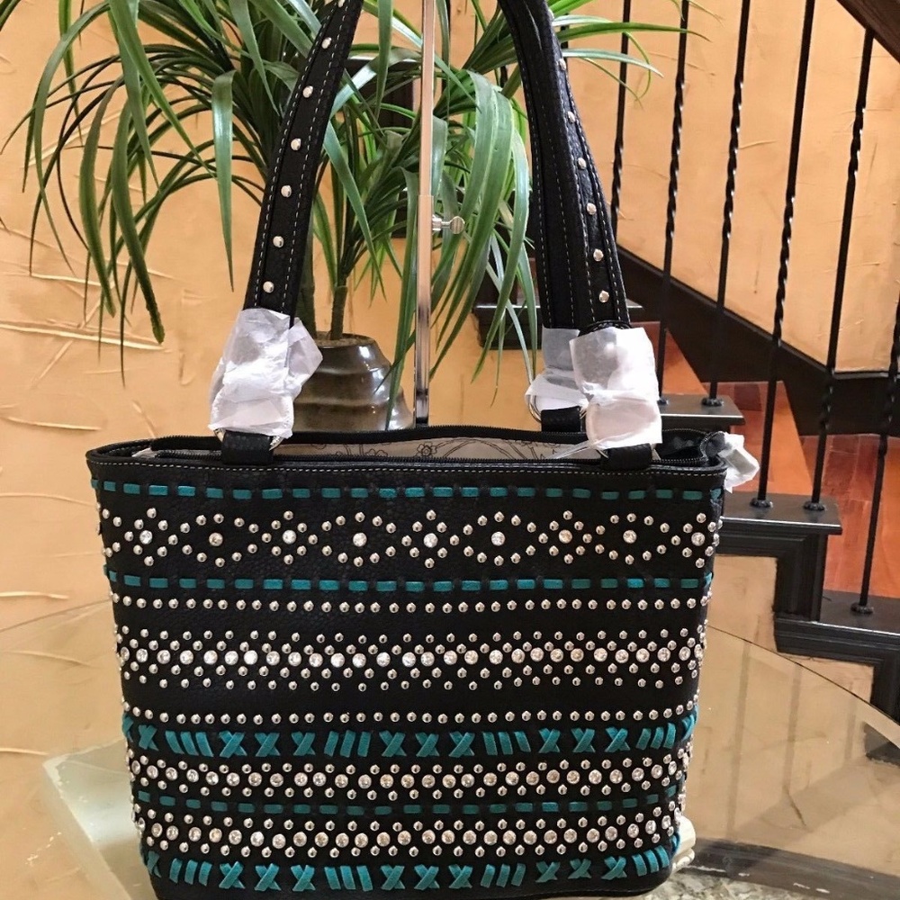 Montana West Conceal Gun Carry Tote & Wallet Set - Picture 2 of 8